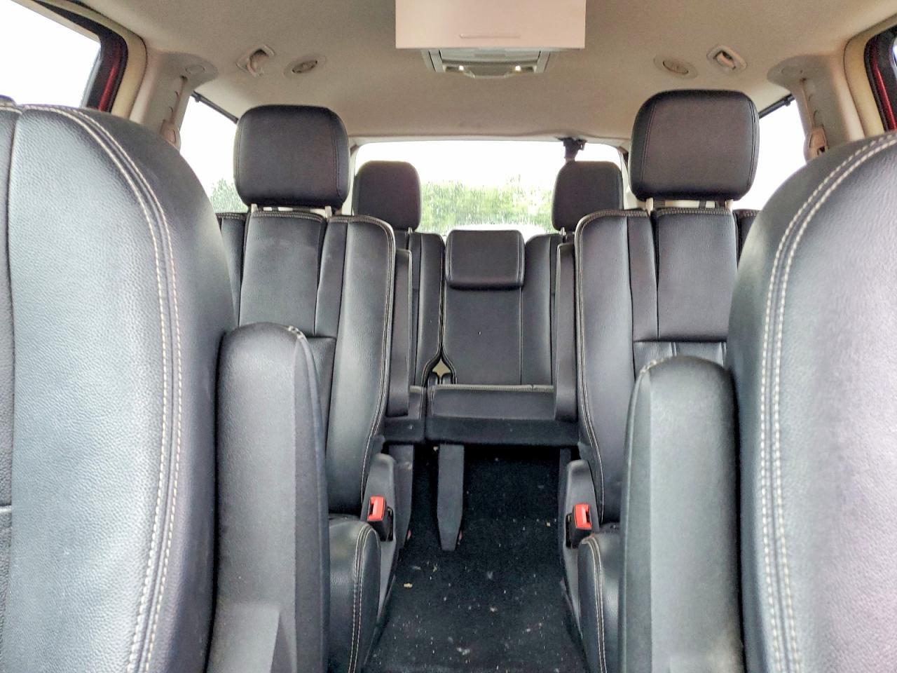 2016 CHRYSLER TOWN & COUNTRY TOURING — Фото 10 из 13