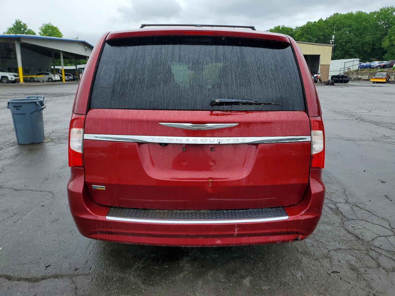 2016 CHRYSLER TOWN & COUNTRY TOURING — Фото 6 из 13