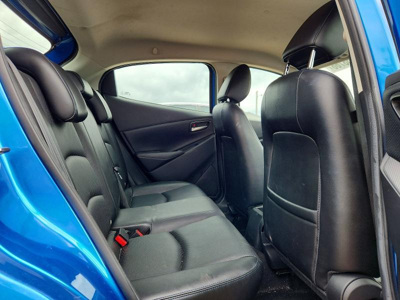 3MYDLBJV0LY714348 2020 TOYOTA YARIS HATCHBACK photo no. 10