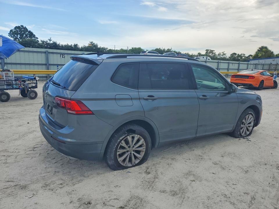2020 VOLKSWAGEN TIGUAN S — Фото 3 из 13