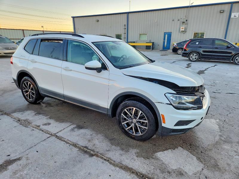 2020 VOLKSWAGEN TIGUAN SE — Фото 4 из 14