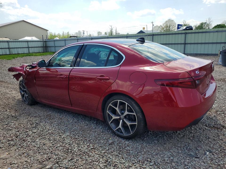 2019 ALFA ROMEO GIULIA TI — Фото 2 из 12