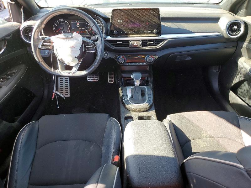 2024 KIA FORTE GT LINE — Фото 8 из 13