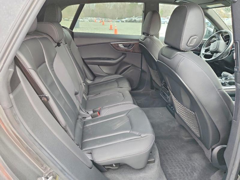 2019 AUDI Q8 PREMIUM — Фото 11 из 13