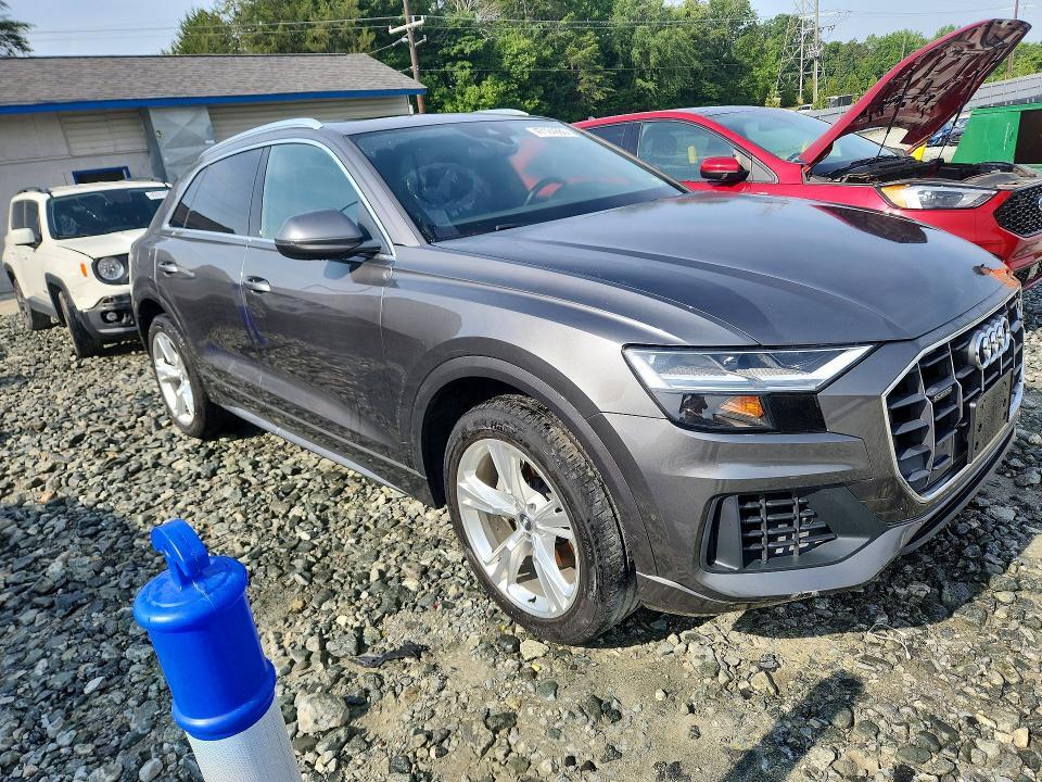 2019 AUDI Q8 PREMIUM — Фото 4 из 13