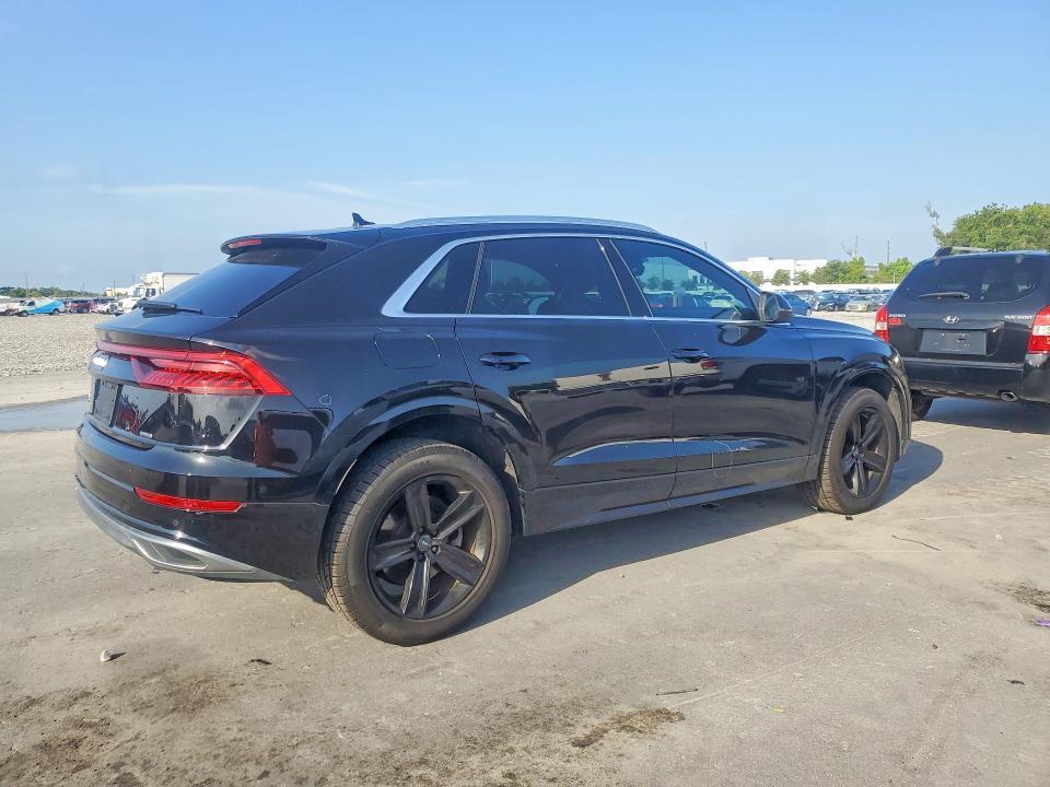 2019 AUDI Q8 PREMIUM — Фото 3 из 13