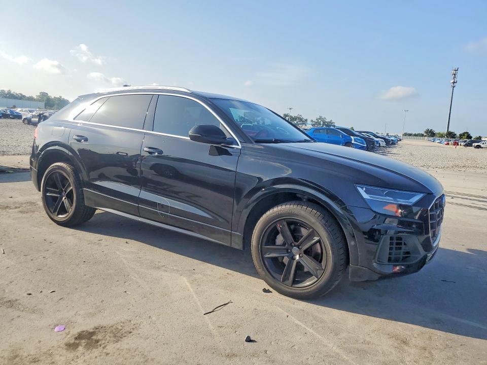 2019 AUDI Q8 PREMIUM — Фото 4 из 13