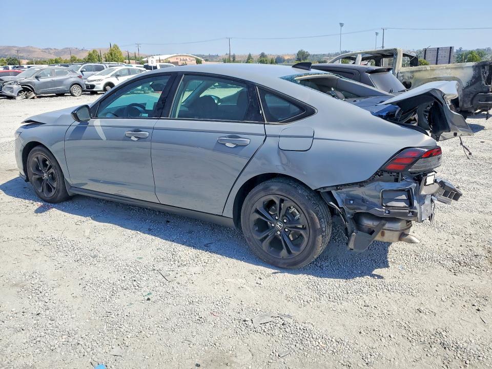 1HGCY1F46SA070882 2025 HONDA ACCORD photo no. 2