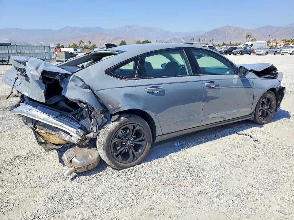 1HGCY1F46SA070882 2025 HONDA ACCORD photo no. 3