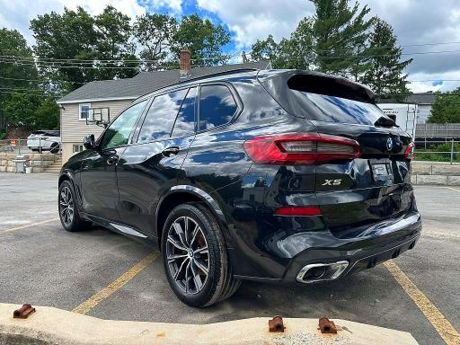 2019 BMW X5 XDRIVE50I — Фото 2 из 10