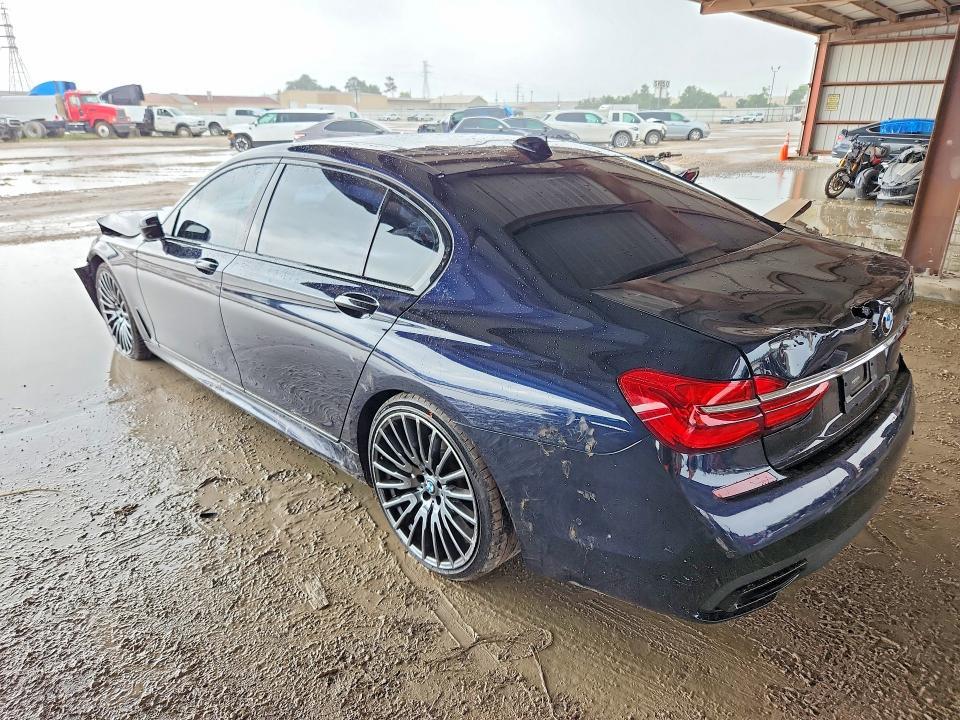 2019 BMW 740 I — Фото 2 из 12