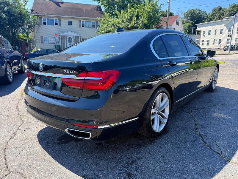 2018 BMW 750 XI — Фото 3 из 12