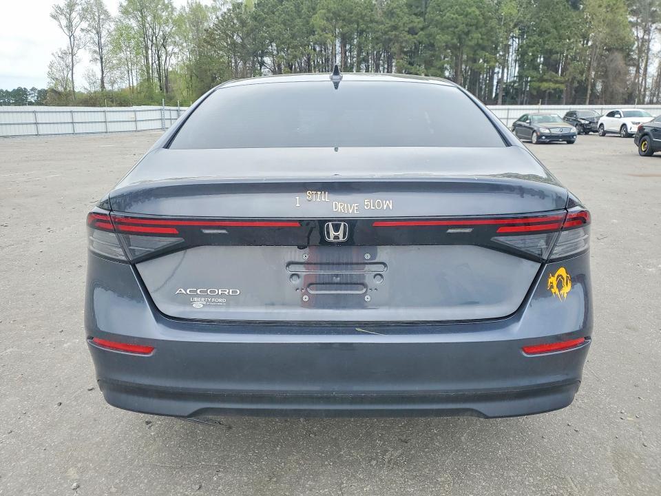 2025 HONDA ACCORD LX — Фото 6 из 12