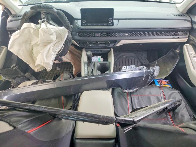 2025 HONDA ACCORD LX — Фото 8 из 12
