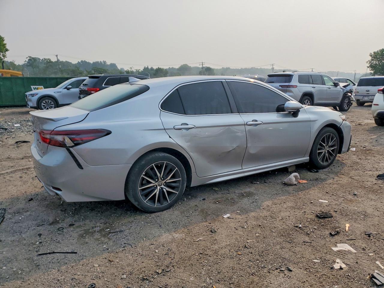 2022 TOYOTA CAMRY SE — Фото 3 из 12