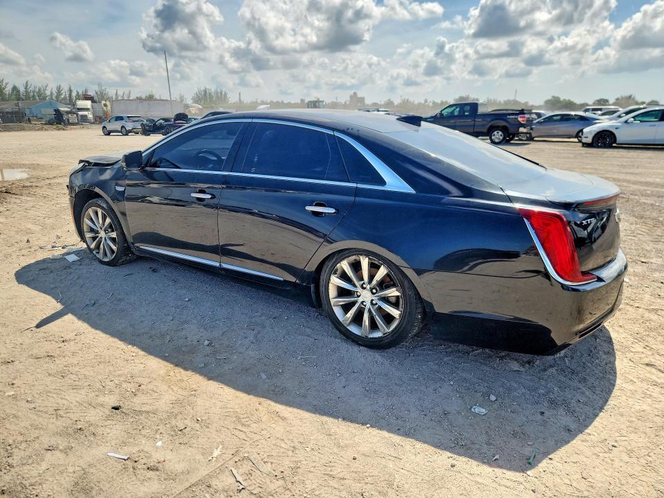 2019 CADILLAC XTS — Фото 2 из 13