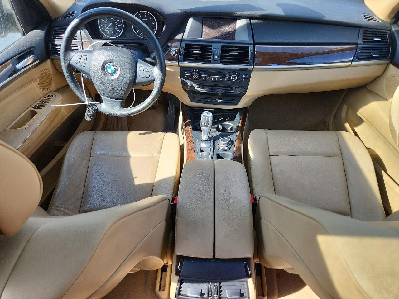 2010 BMW X5 XDRIVE30I — Фото 8 из 13