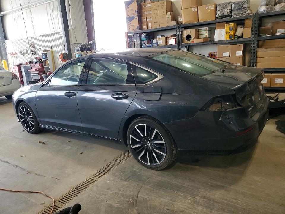 2025 HONDA ACCORD TOURING HYBRID — Фото 2 из 13