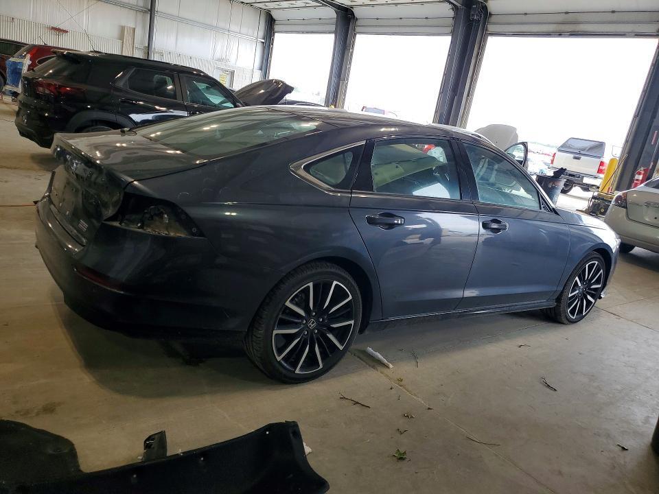 2025 HONDA ACCORD TOURING HYBRID — Фото 3 из 13