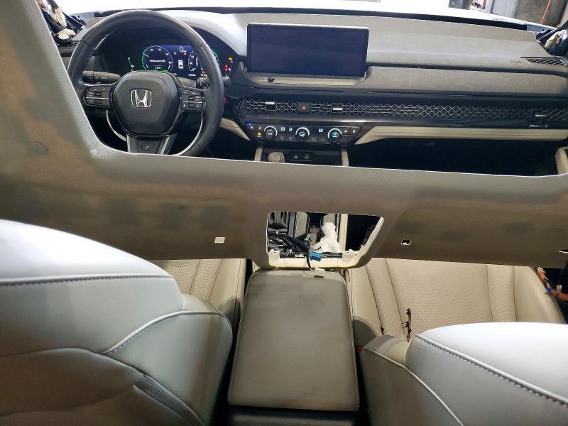 2025 HONDA ACCORD TOURING HYBRID — Фото 8 из 13