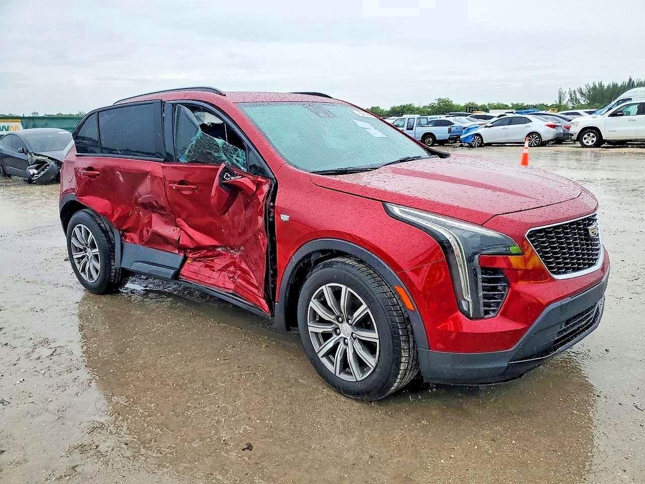 2019 CADILLAC XT4 SPORT — Фото 2 из 13