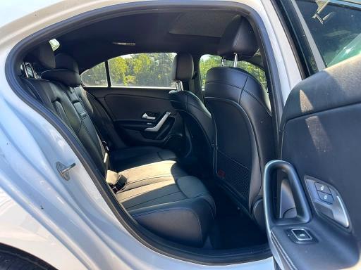 2019 MERCEDES-BENZ A 220 — Фото 6 из 10