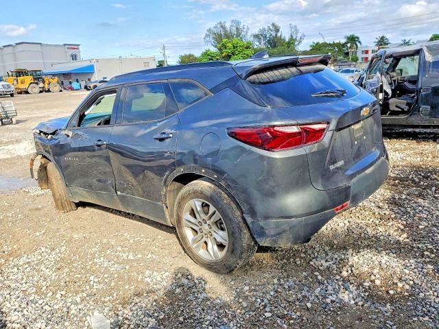 2019 CHEVROLET BLAZER 1LT — Фото 2 из 13