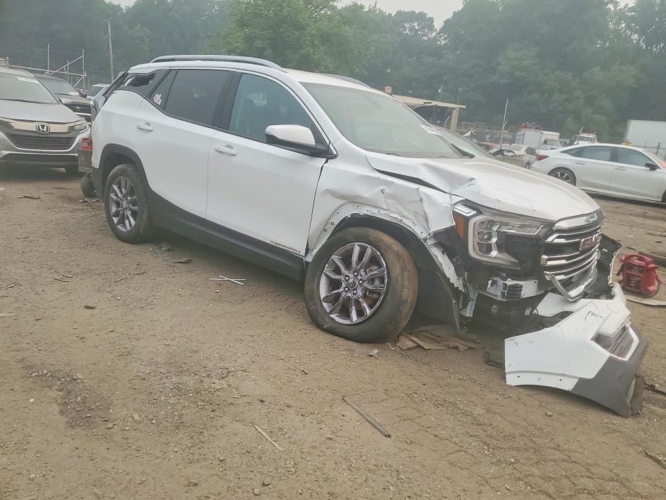 2023 GMC TERRAIN SLT — Фото 4 из 12