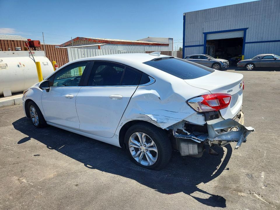 2019 CHEVROLET CRUZE LT — Фото 2 из 13