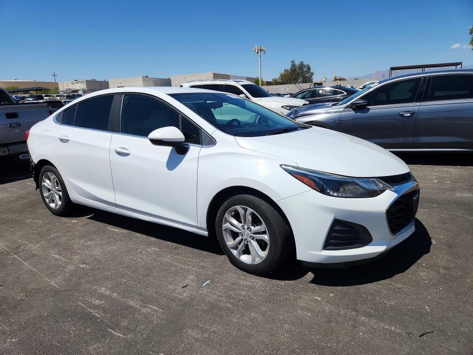 2019 CHEVROLET CRUZE LT — Фото 4 из 13