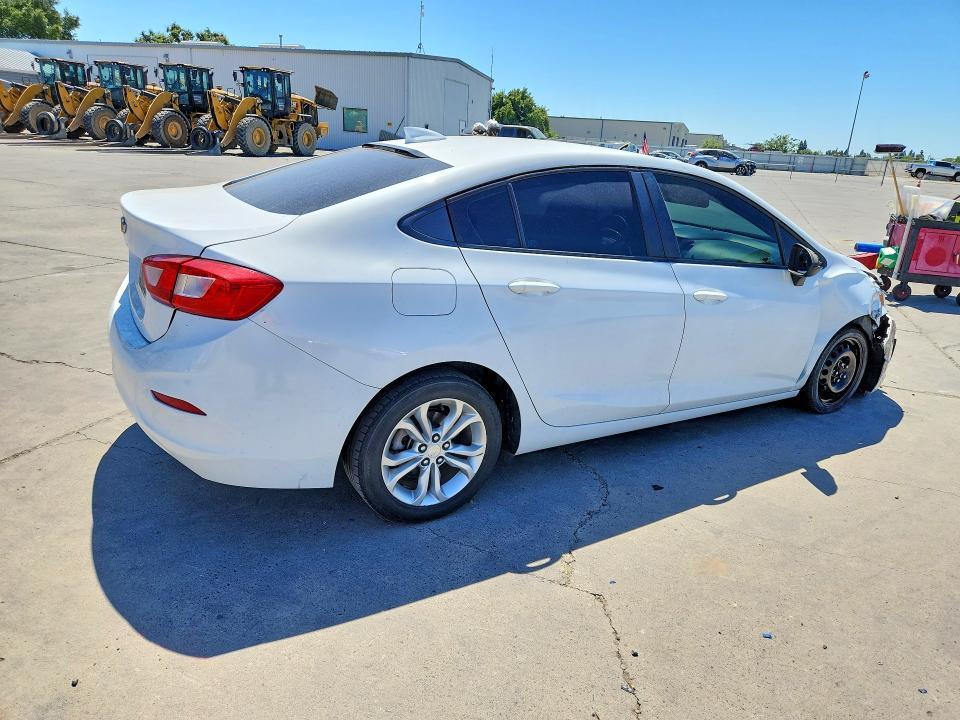 2019 CHEVROLET CRUZE LS — Фото 3 из 12