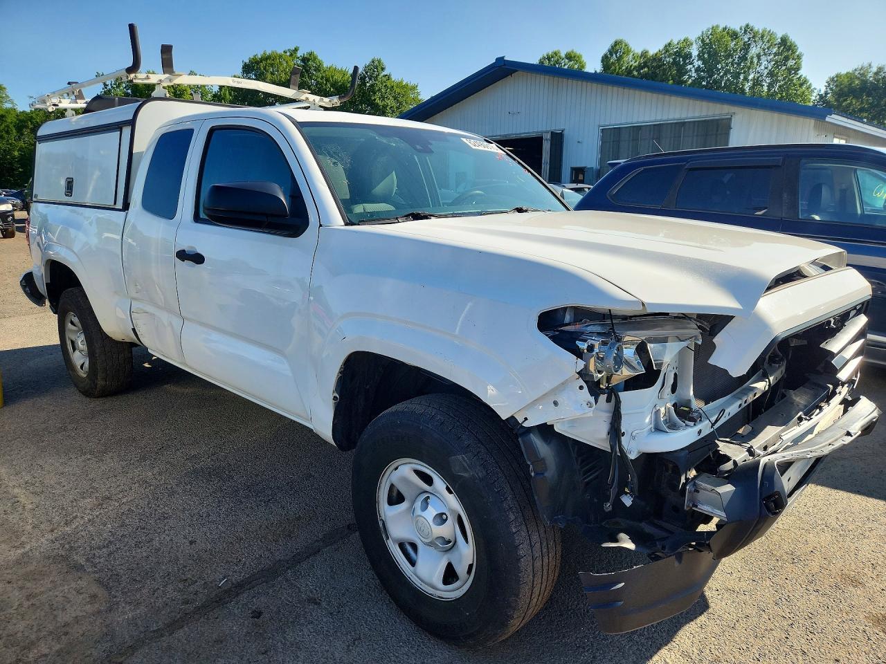 2020 TOYOTA TACOMA SR — Фото 4 из 12