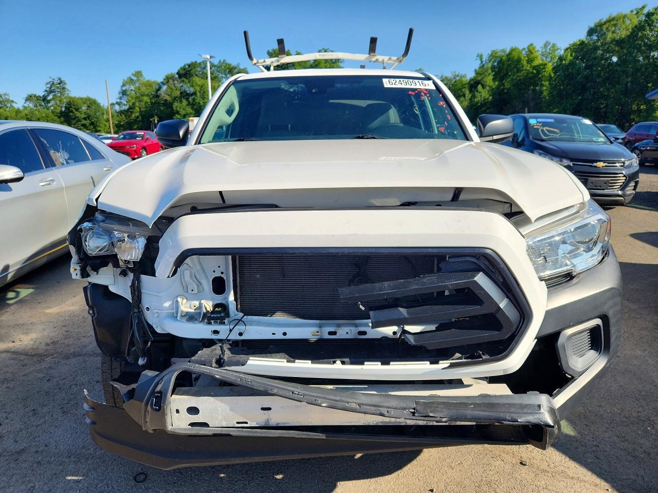2020 TOYOTA TACOMA SR — Фото 5 из 12