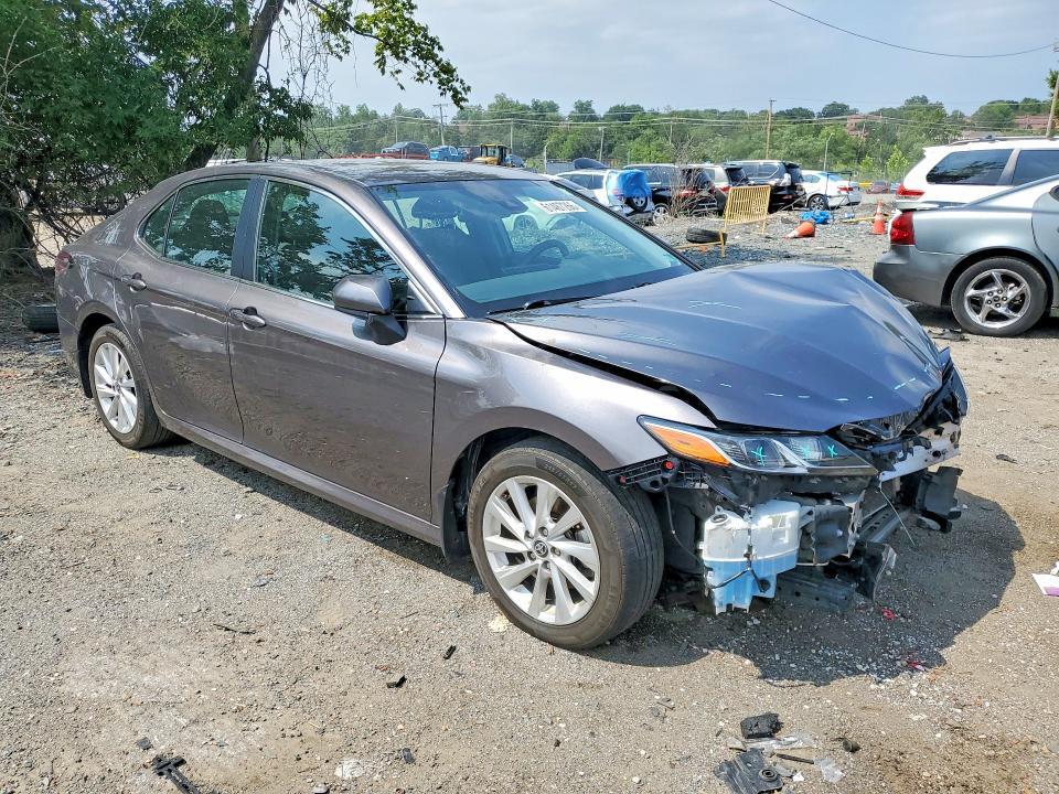 2024 TOYOTA CAMRY LE — Фото 4 из 13