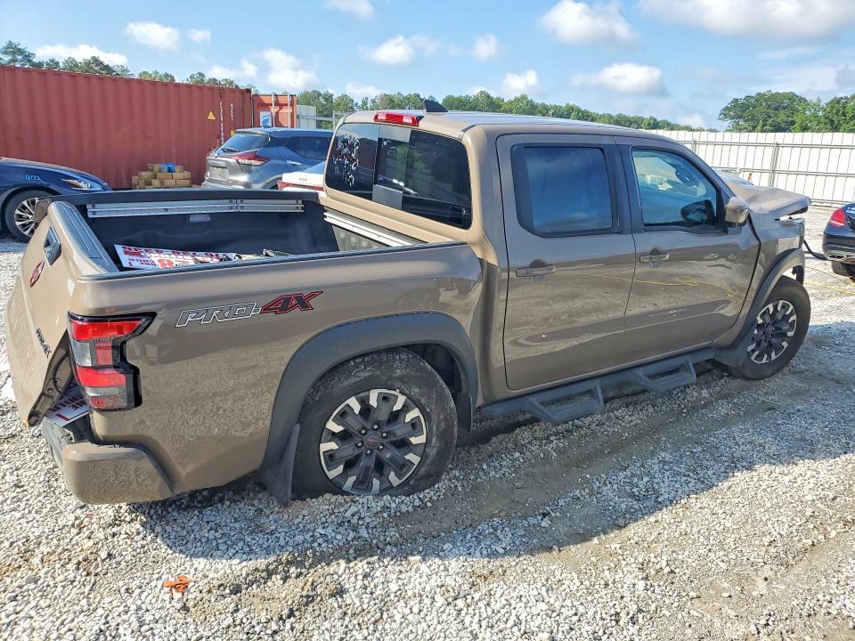 2024 NISSAN FRONTIER PRO-4X — Фото 3 из 12