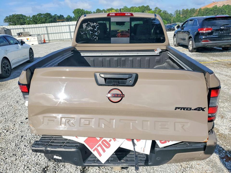 2024 NISSAN FRONTIER PRO-4X — Фото 6 из 12