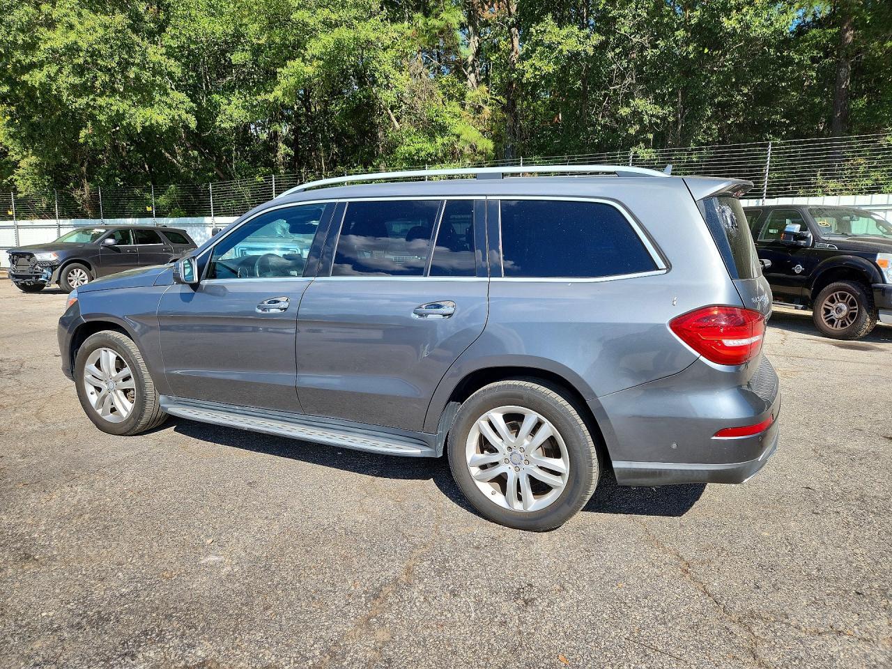 2017 MERCEDES-BENZ GLS 450 4MATIC — Фото 2 из 13