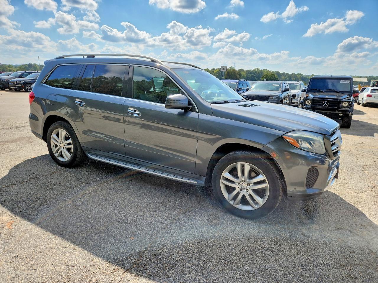 2017 MERCEDES-BENZ GLS 450 4MATIC — Фото 4 из 13