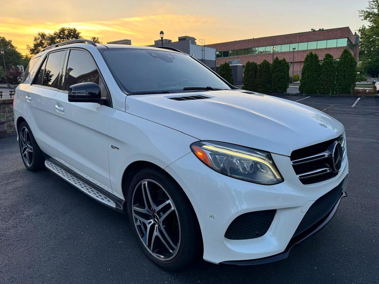 2018 MERCEDES-BENZ GLE 43 AMG — Фото 4 из 14