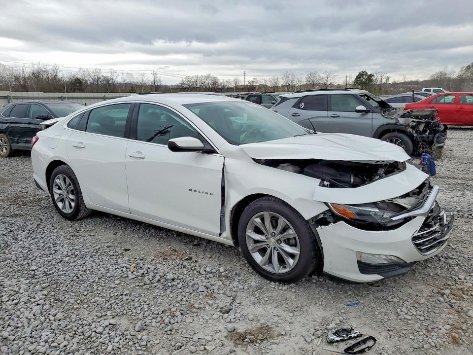2019 CHEVROLET MALIBU LT — Фото 4 из 12