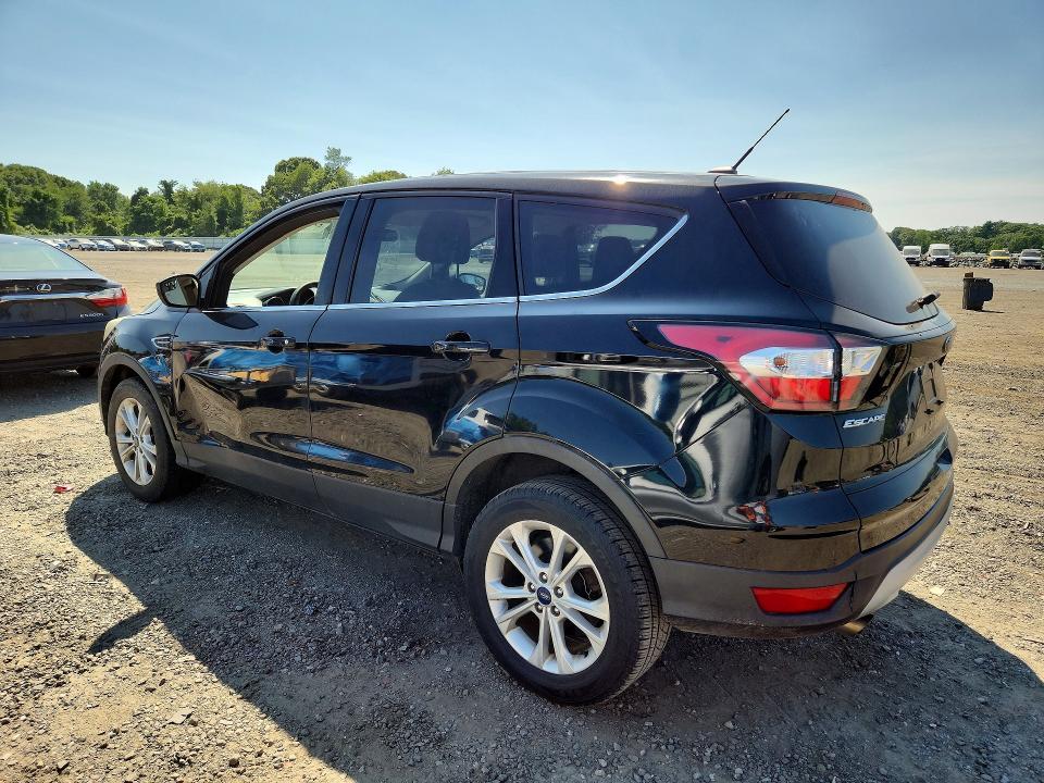 2017 FORD ESCAPE SE — Фото 2 из 13