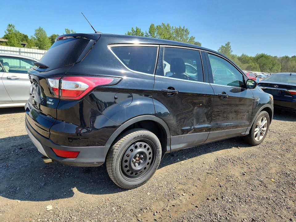 2017 FORD ESCAPE SE — Фото 3 из 13