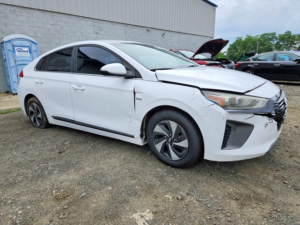 2017 HYUNDAI IONIQ SEL — Фото 4 из 12
