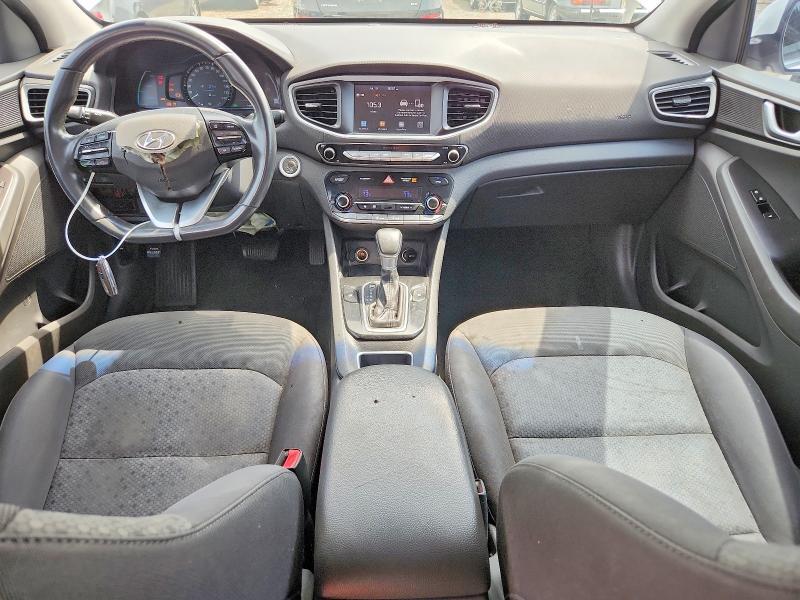 2017 HYUNDAI IONIQ SEL — Фото 8 из 12