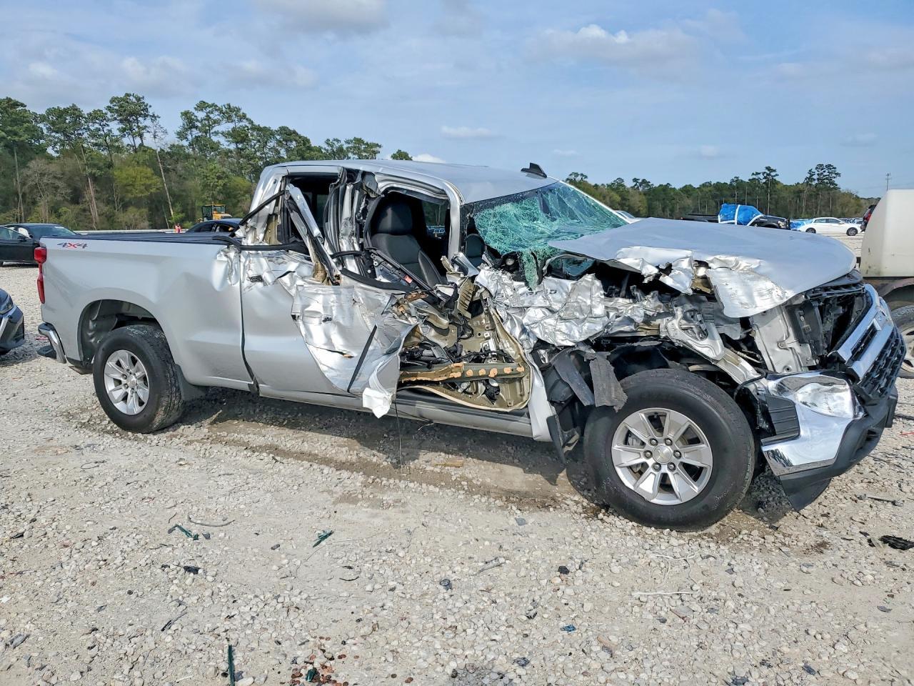 2019 CHEVROLET SILVERADO K1500 LT — Фото 4 из 12