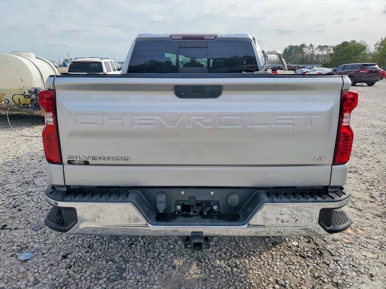 2019 CHEVROLET SILVERADO K1500 LT — Фото 6 из 12