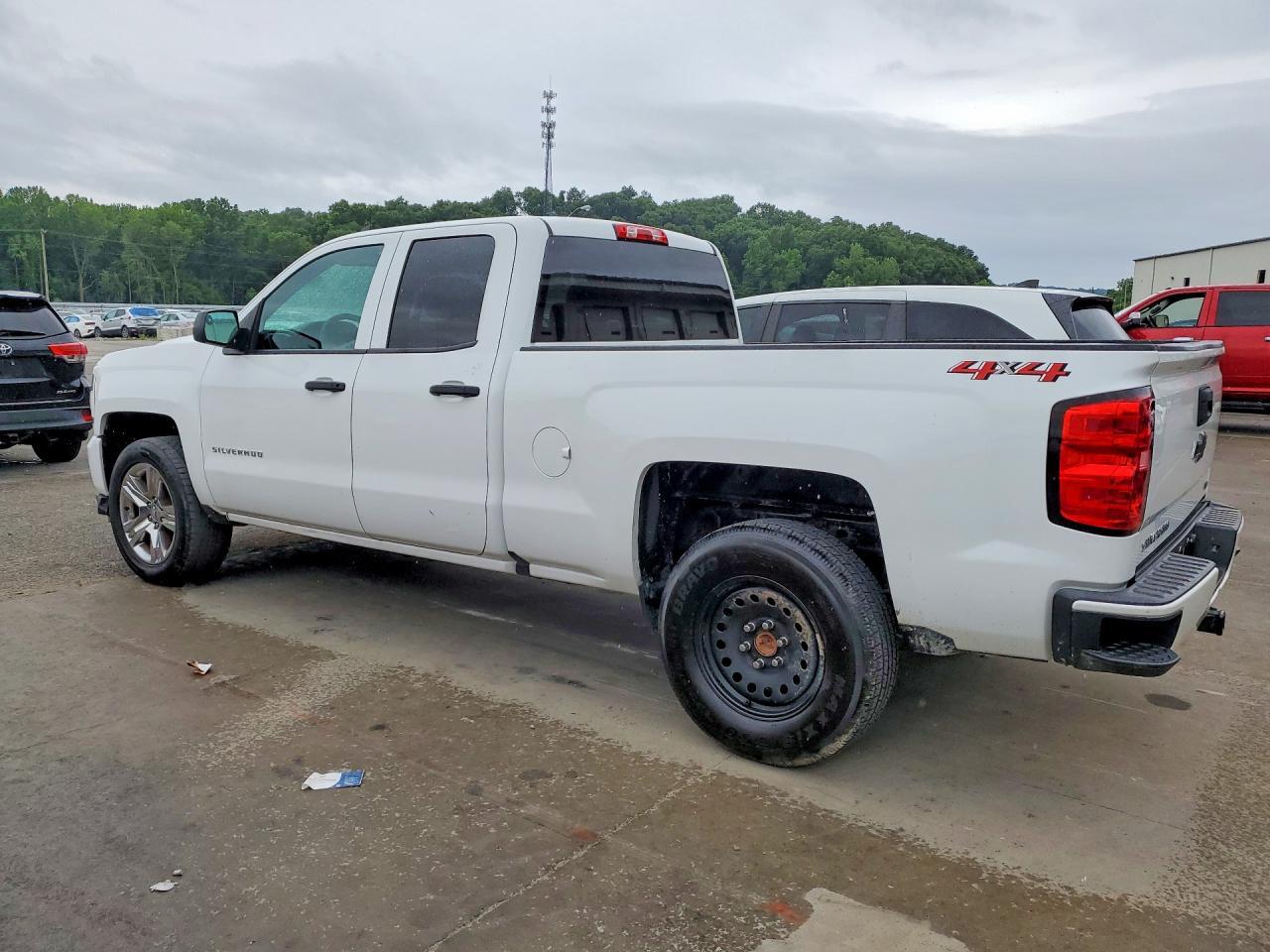 2GCVKMEC6K1173524 2019 CHEVROLET SILVERADO LD photo no. 2