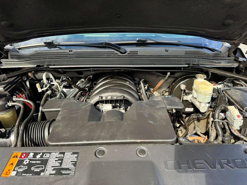 2019 CHEVROLET SUBURBAN K1500 LT — Фото 9 из 13