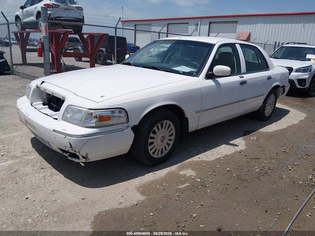 2MEFM75V28X623353 2008 MERCURY GRAND MARQUIS photo no. 2