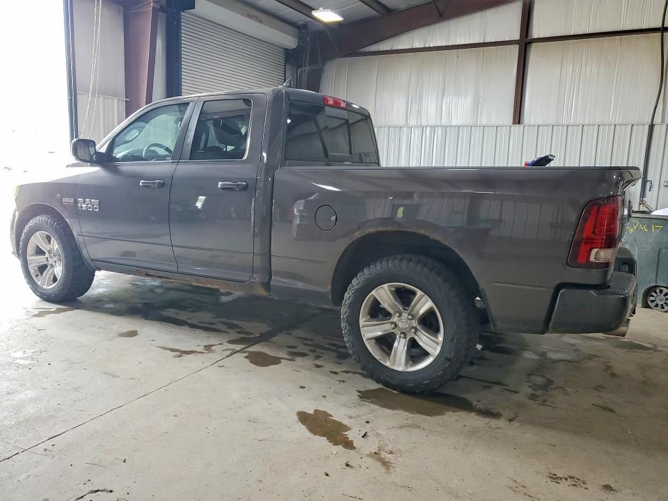 2015 RAM 1500 SPORT — Фото 2 из 12